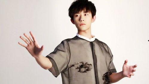 娱乐大爆料 易烊千玺,娱乐大爆料中的闪耀星辉